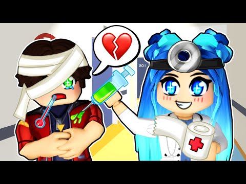 Helping my FAMILY in Roblox Hospital Tycoon!